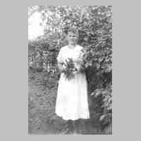 094-0098 Ida Adomeit, geb. Karp 1919 in der Foersterei Eichenberg.jpg